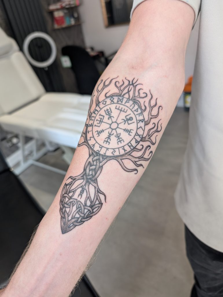 PXL_20250707_134313580.MP Norse Yggdrasil tree with Vegvisir compass tattoo by Leanne at Kimmer Ink Tattoo Studio in Eastleigh, Hampshire.